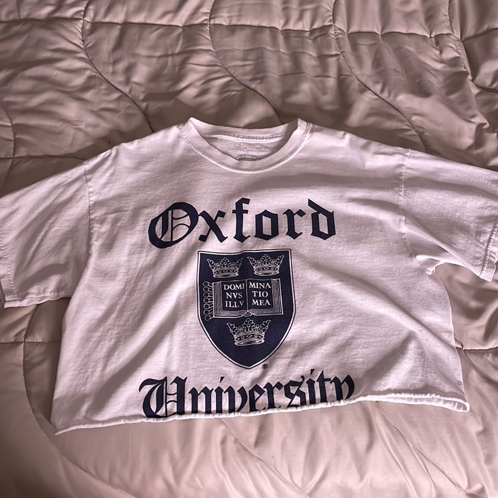Graphic Cropped T-shirt